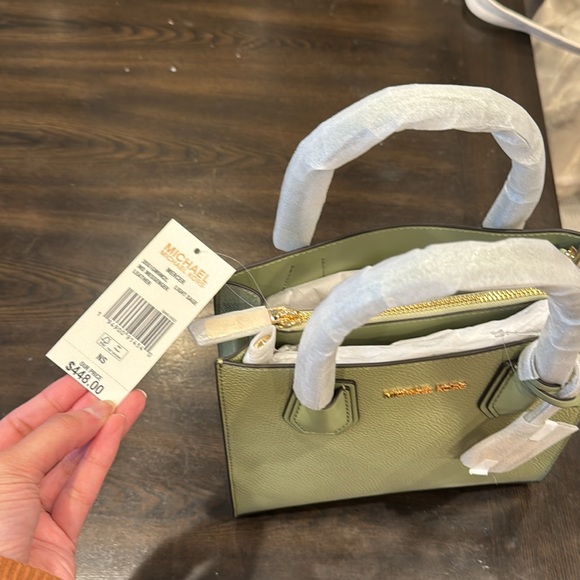 New sage green Michael Kors bag - Picture 5 of 5